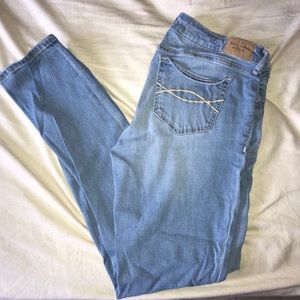 Abercrombie and Fitch light wash jegging